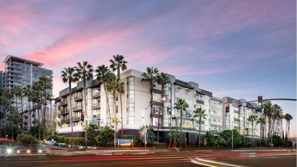 Marina: Modern Gated With Dual Master *