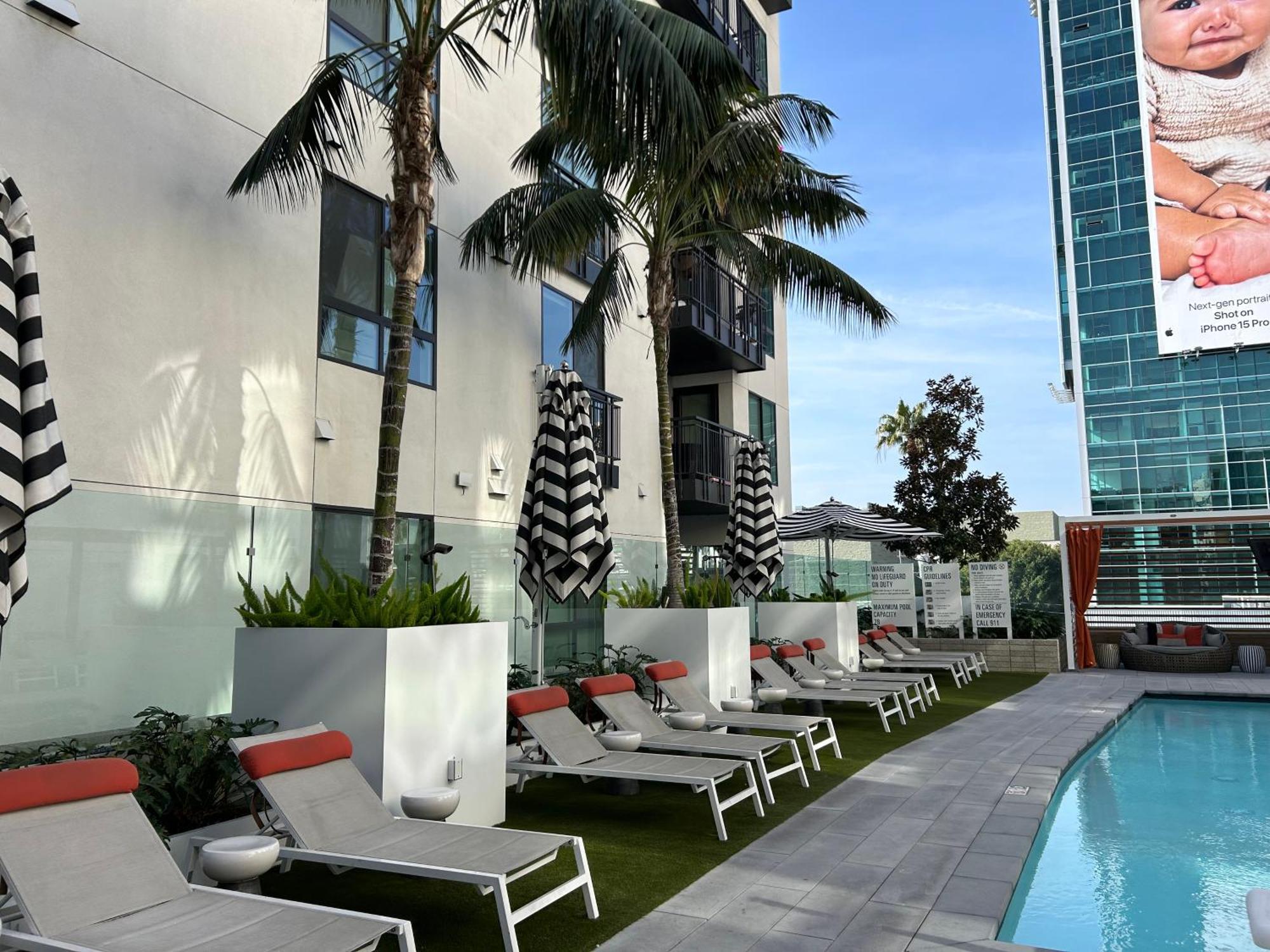 Apartment Aparment In Sunset Los Angeles