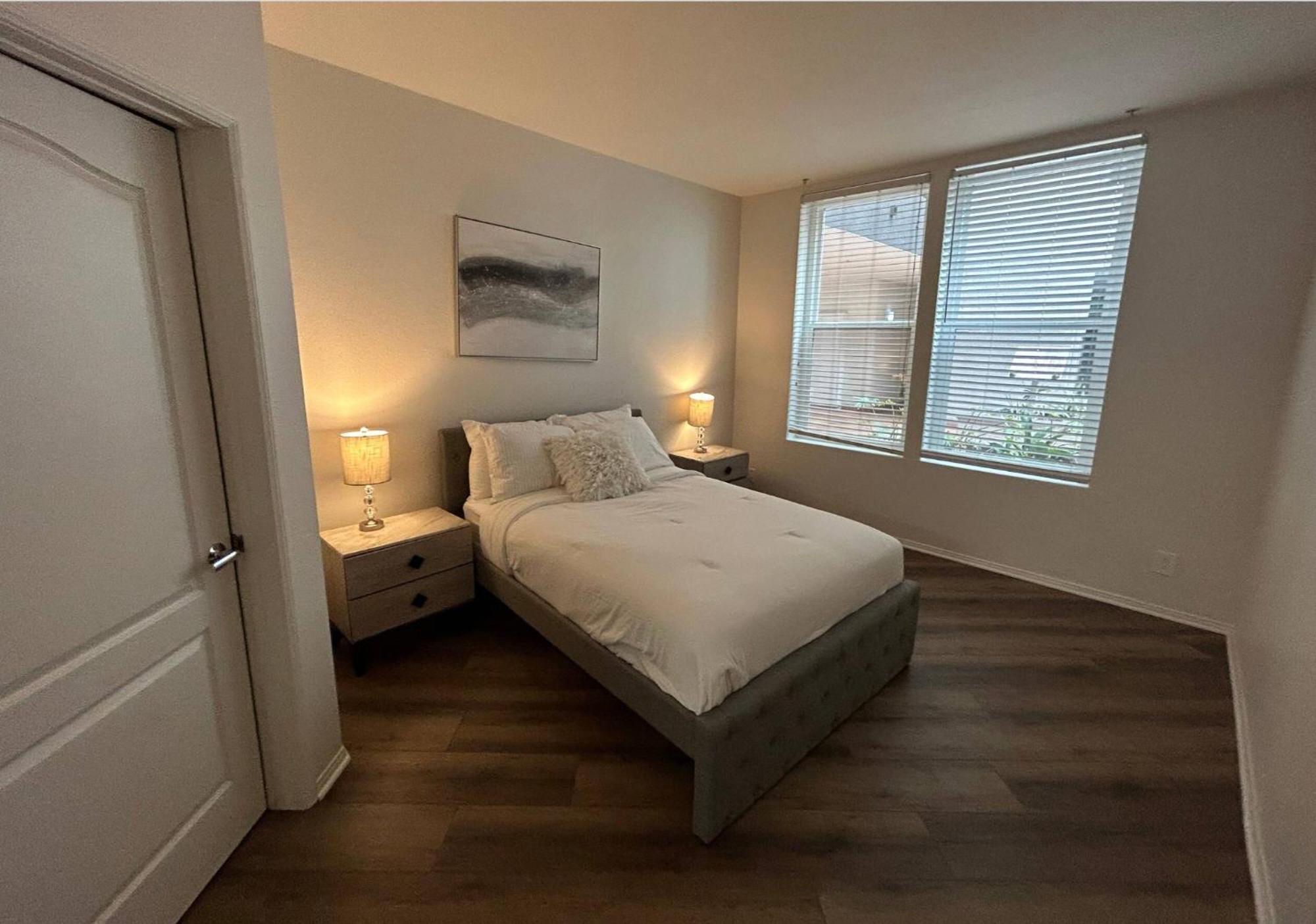 Westerly 2 Bedroom Marina Del Rey Near Venice Beach!
