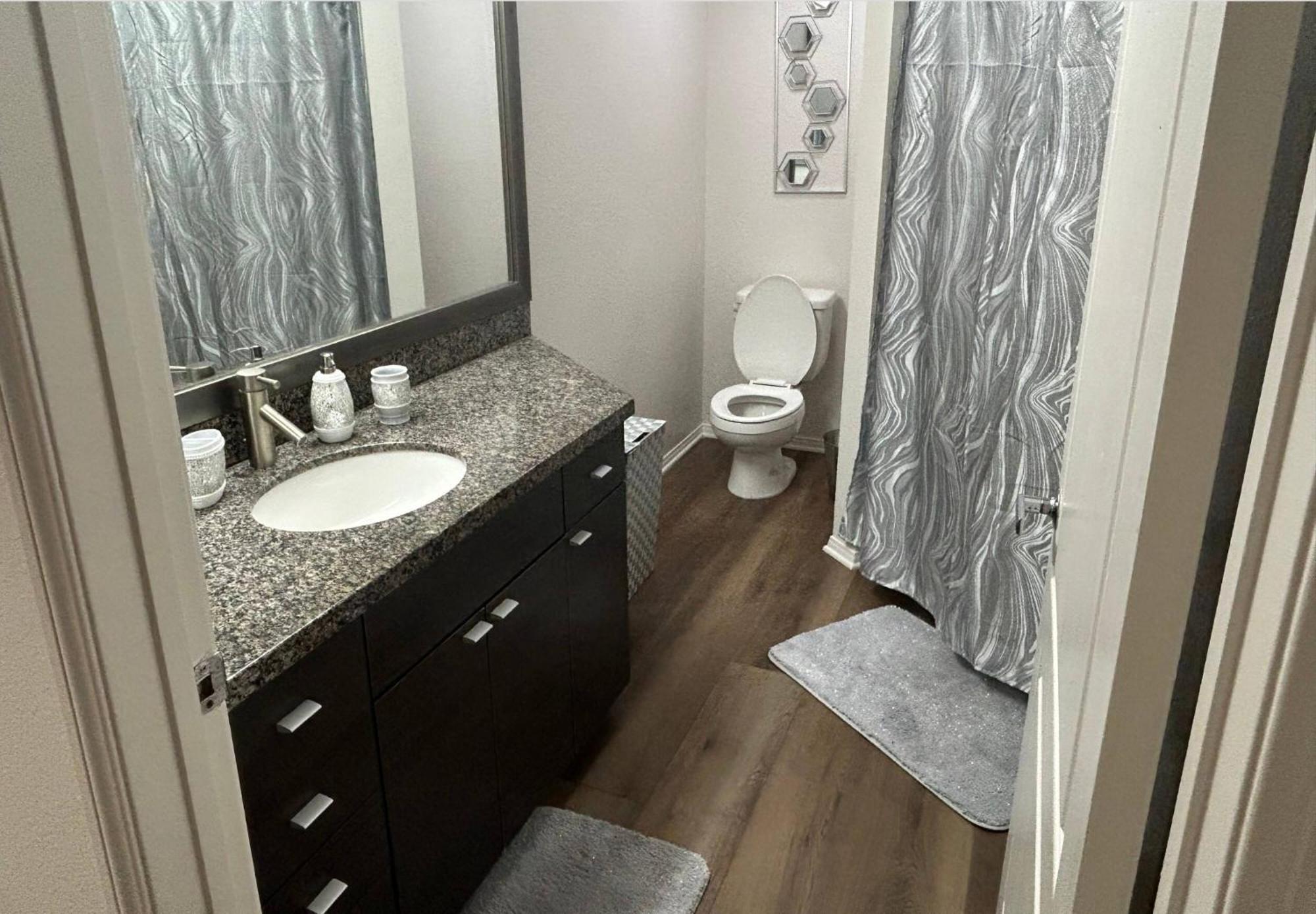 Apartment Westerly 2 Bedroom Marina Del Rey Near Venice Beach! *