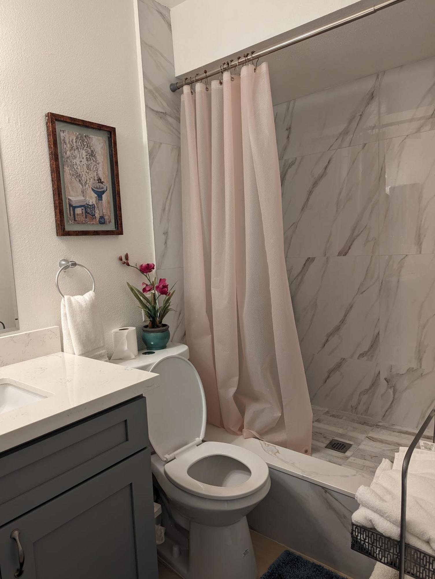 Apartment 2bedroom With Den And 2ba 4 Blocks To Santa Monica