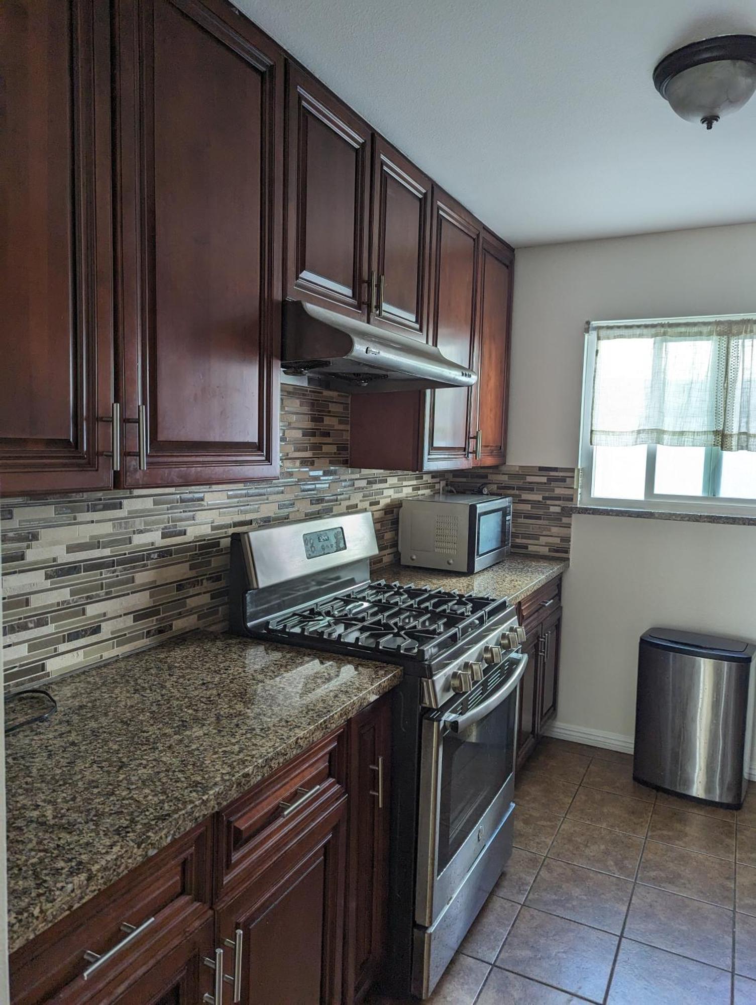 2bedroom With Den And 2ba 4 Blocks To Santa Monica