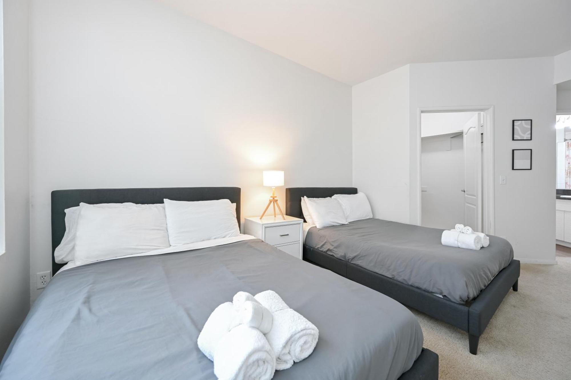 Capsule hotel Cozy Management In Mdr