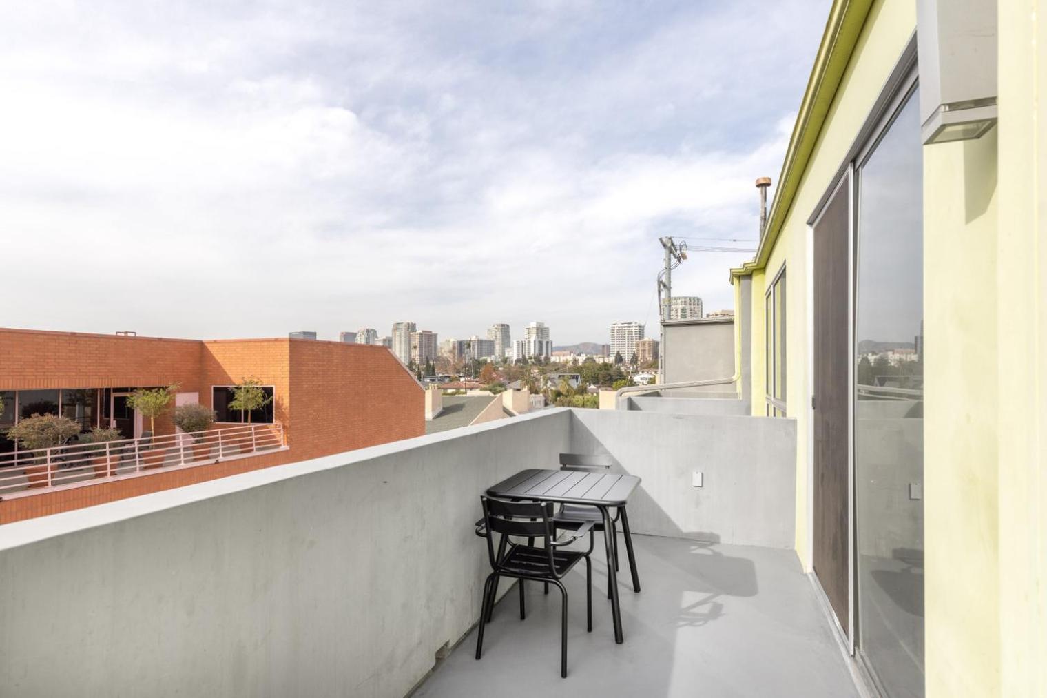 Westwood 2br W Wd Roofdeck Nr Beverly Hills Lax-374 Apartment Los Angeles