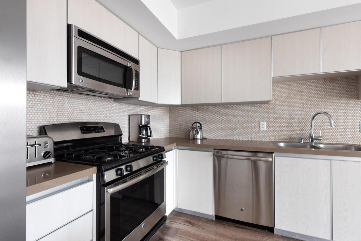 Westwood 2br W Wd Roofdeck Nr Beverly Hills Lax-374 *