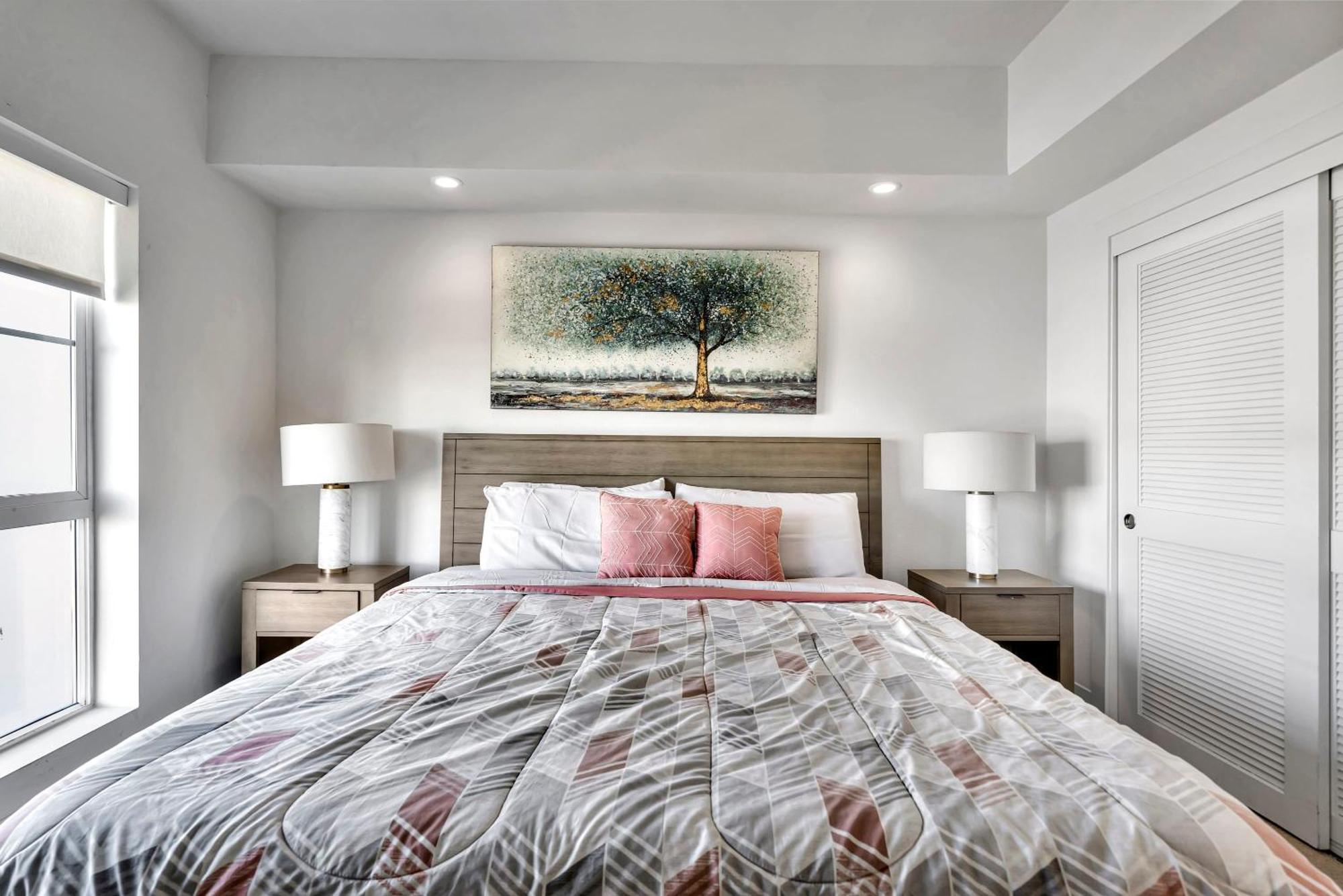 13 Luxury Apartment Los Angeles