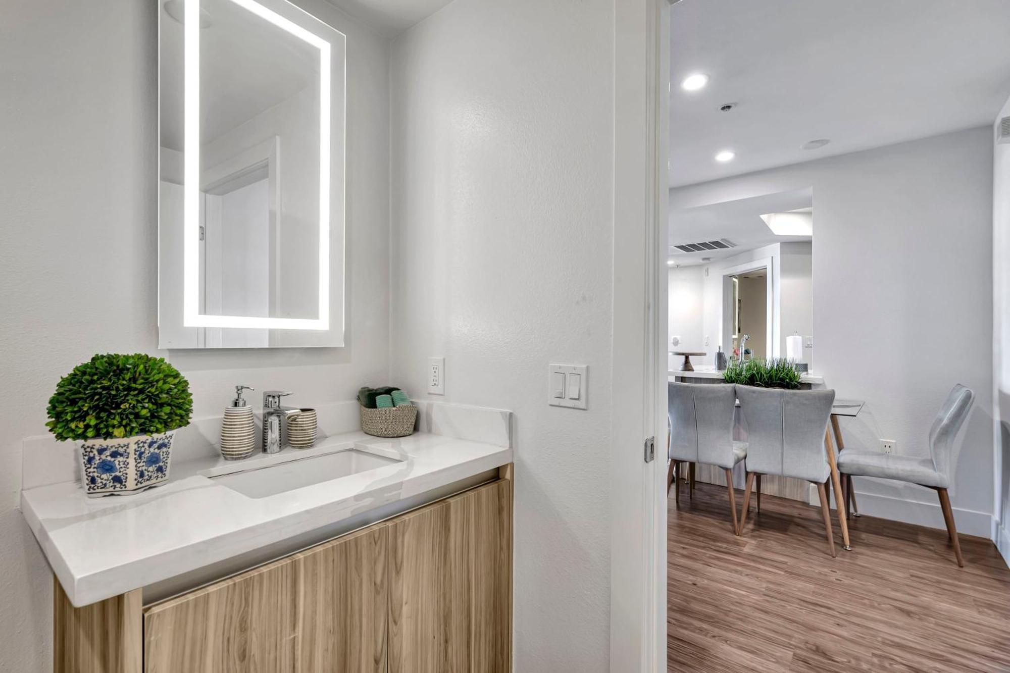 Apartment 13 Luxury