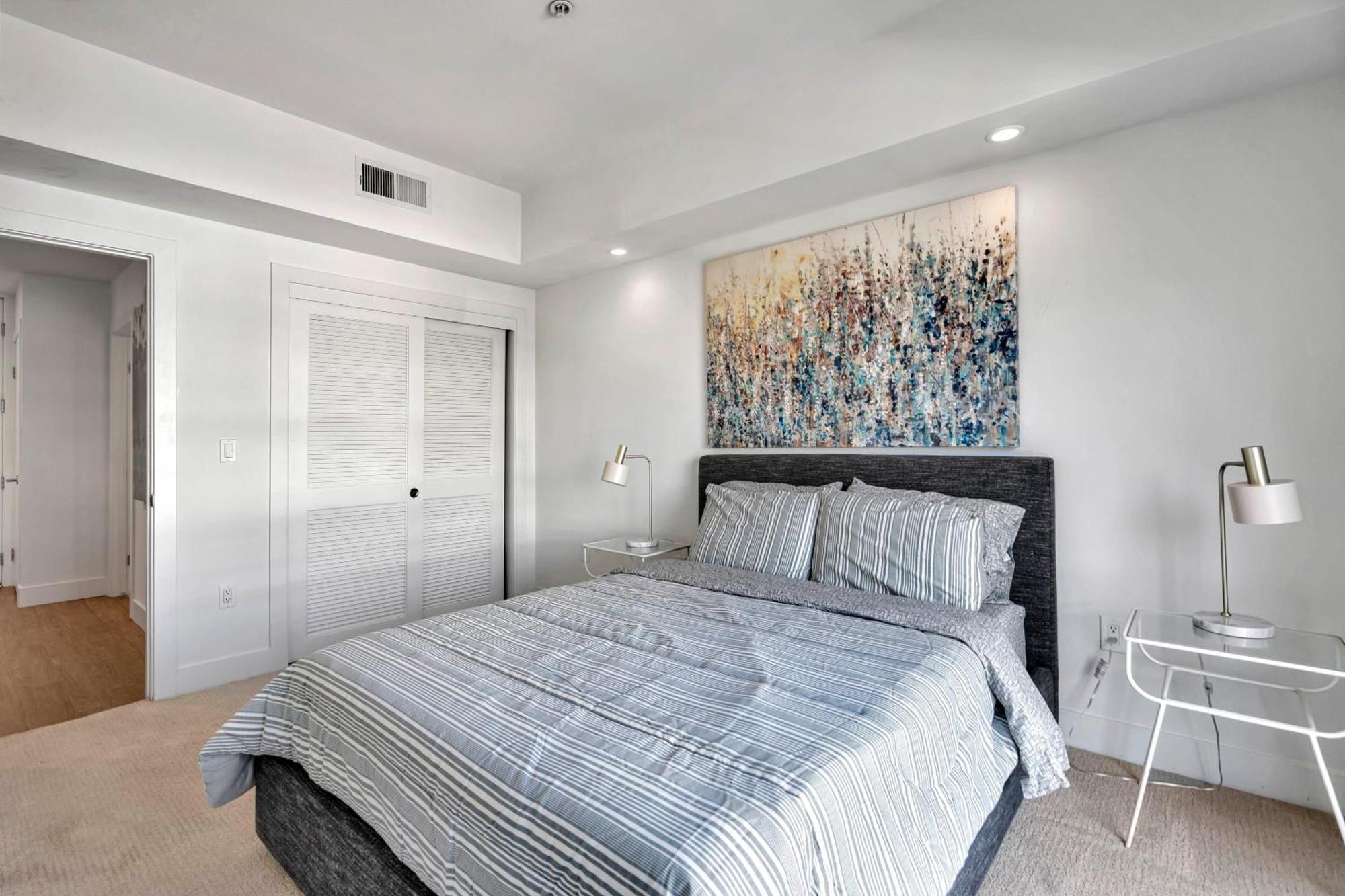 13 Luxury Apartment *