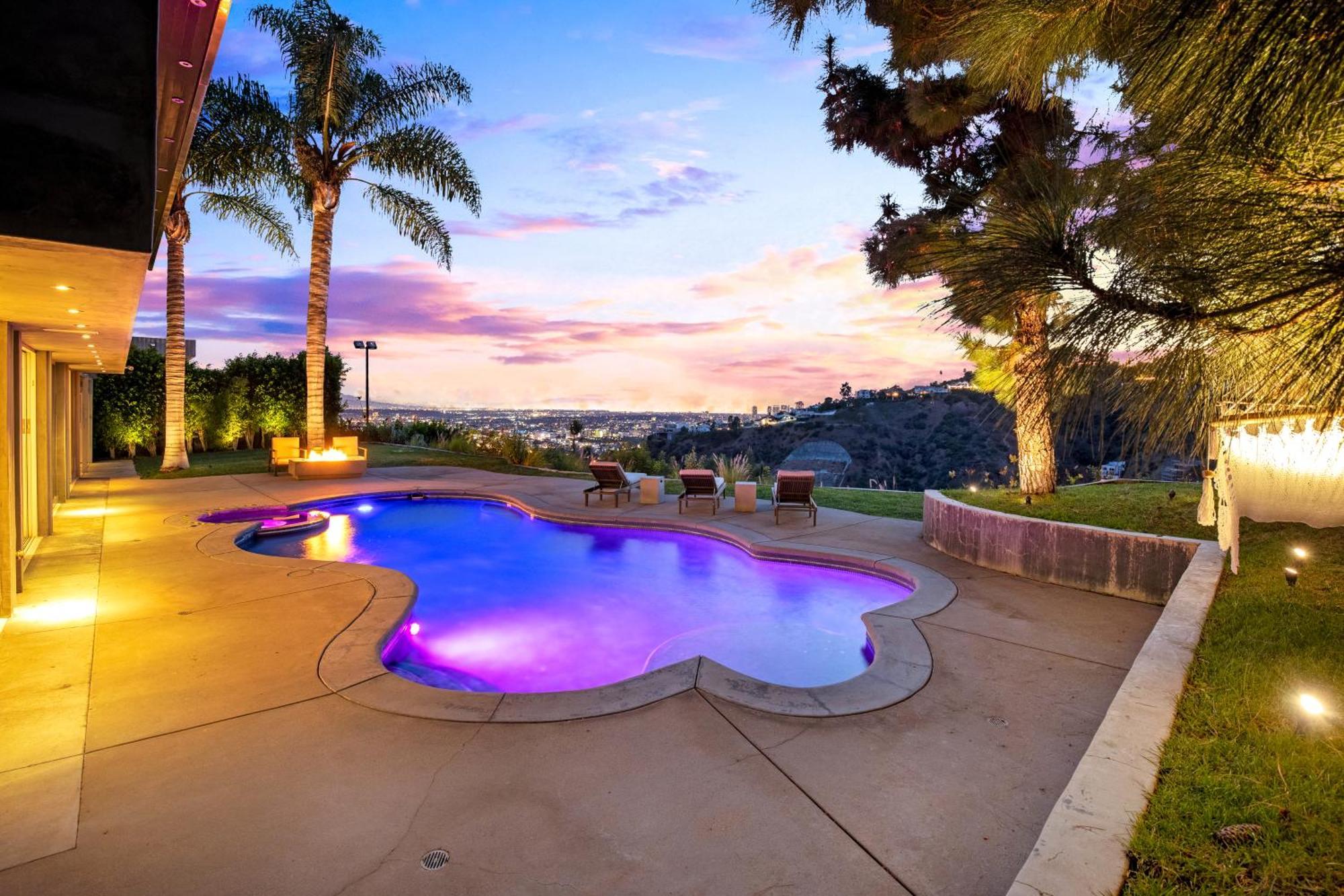 Hollywood Hills Luxury Modern With Pool & Sunset Views * Los Angeles