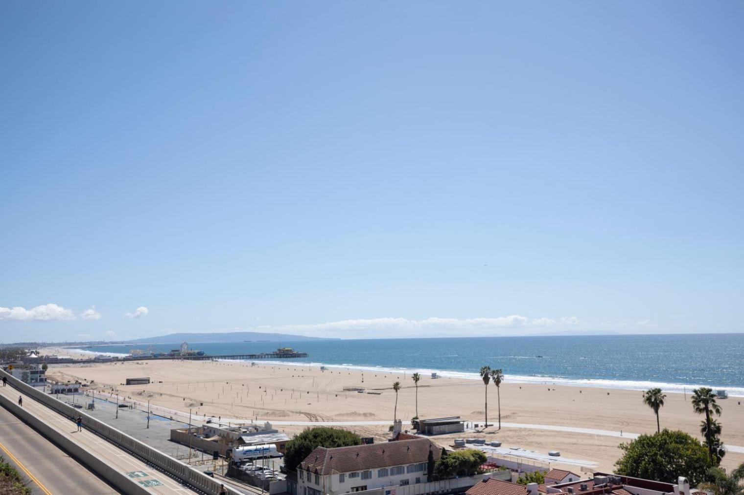 Santa Monica 1br W Rooftop Nr Santa Monica Pier Lax-297 *