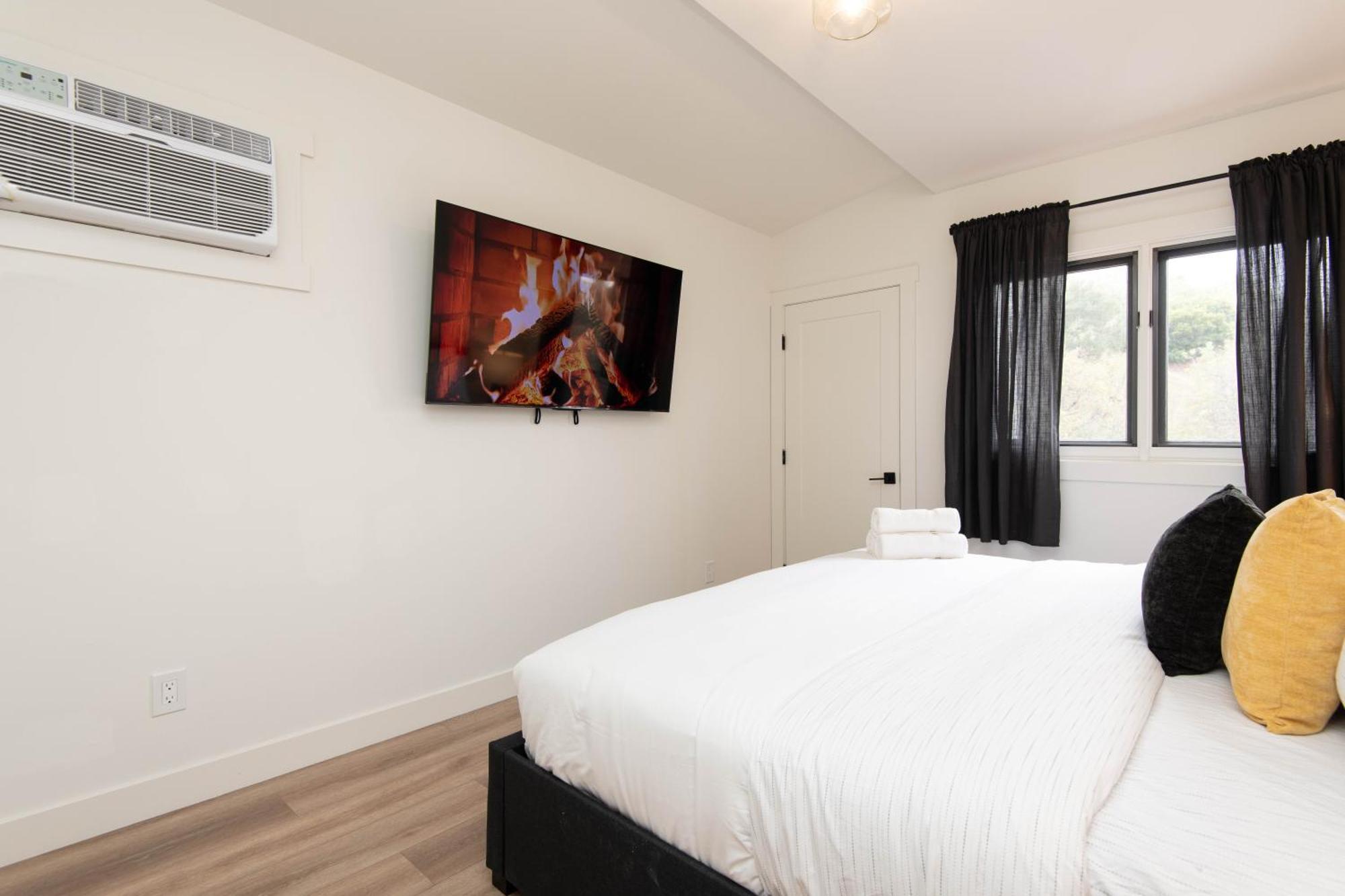 Fun 5 Bedroom House Near Dtla *