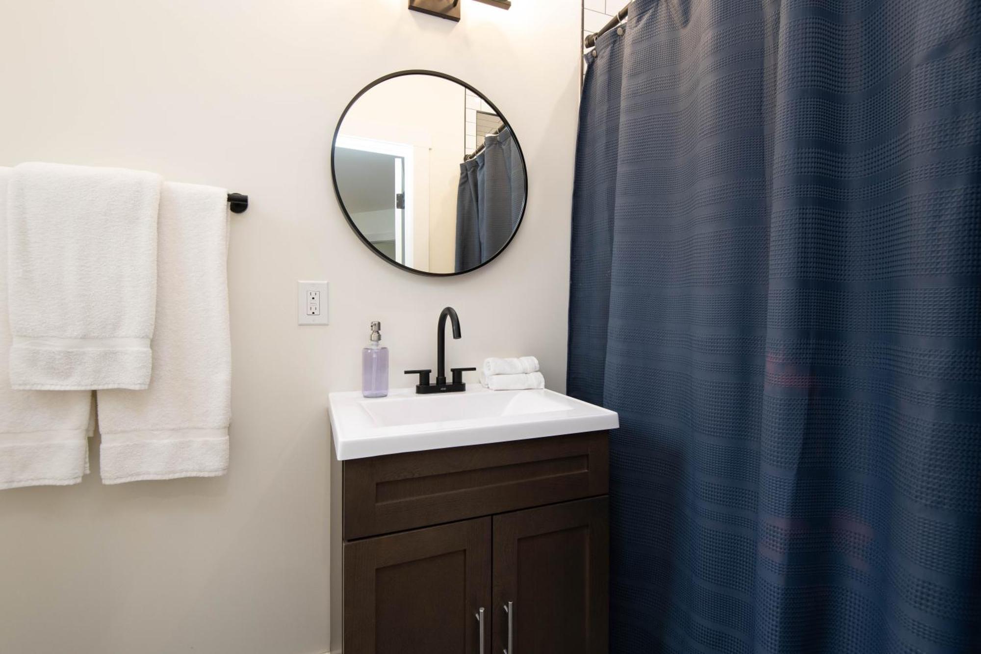 Fun 5 Bedroom House Near Dtla