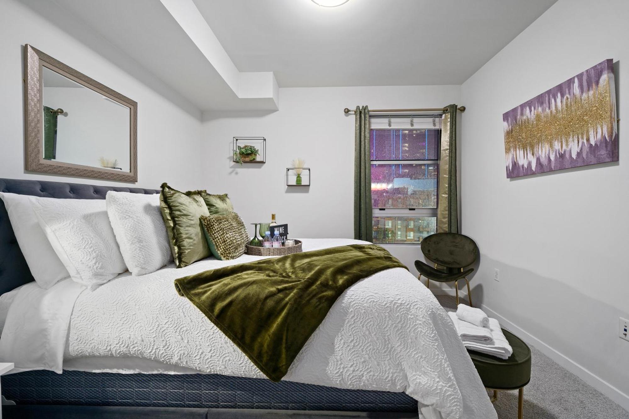 Dtla Escape Skyline Views With Luxury Amenities Los Angeles