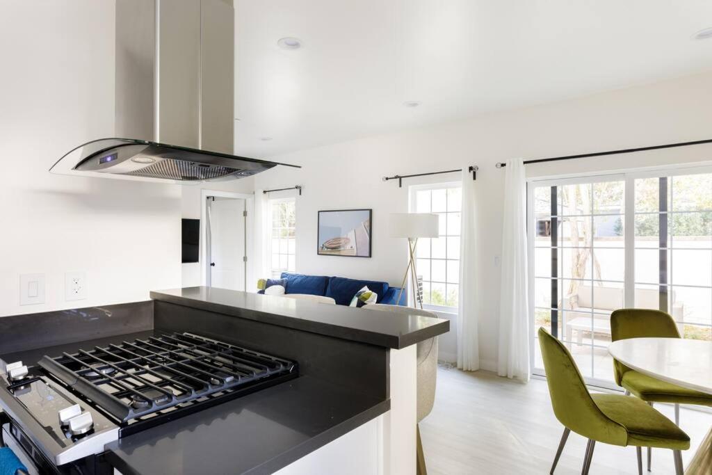 Hollywoodland Built In Exquisite Contemporary Style