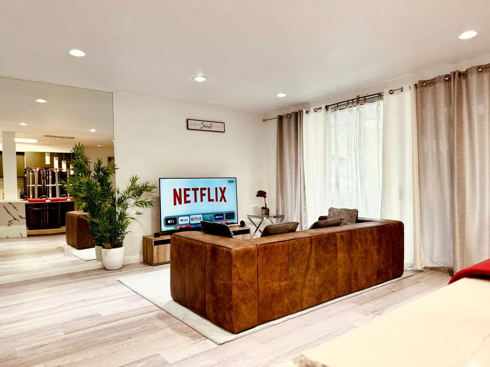 Apartment Amazing Large 2 Bedroom West Hollywood *