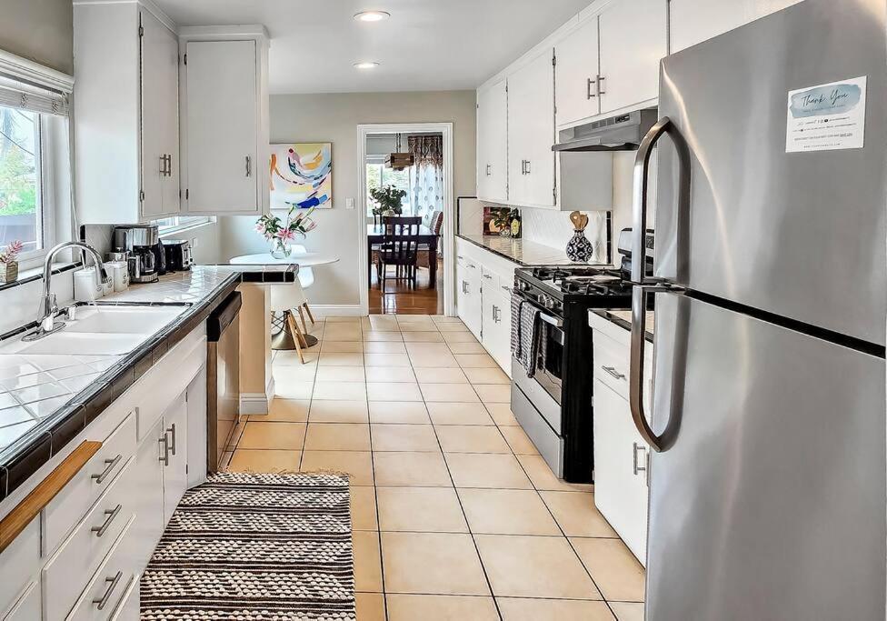 Spacious Min To Downtown Culver & Venice Apartment Los Angeles