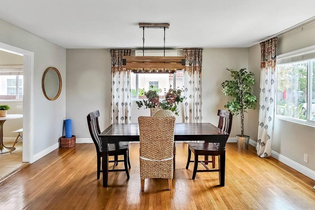 Spacious Min To Downtown Culver & Venice Apartment