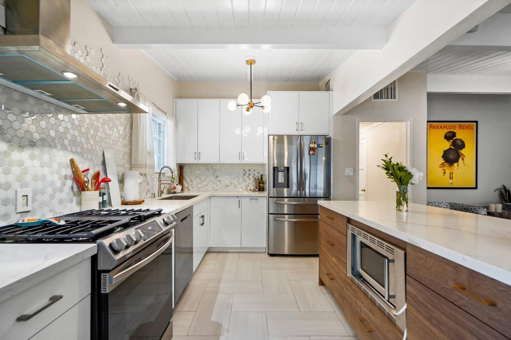 Valley Glen Getaway Holiday home Los Angeles