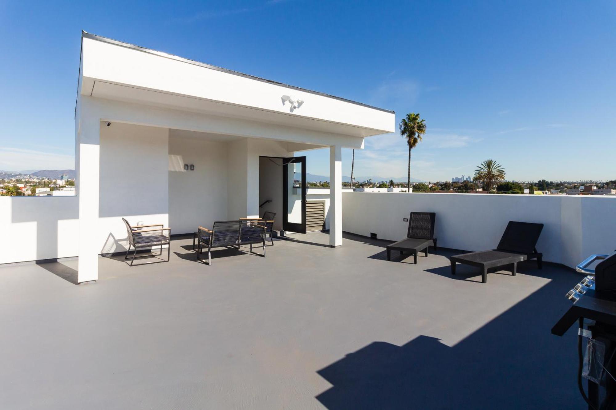 Brand New Modern 5 Bedroom House Pickfair Village Casa de férias *