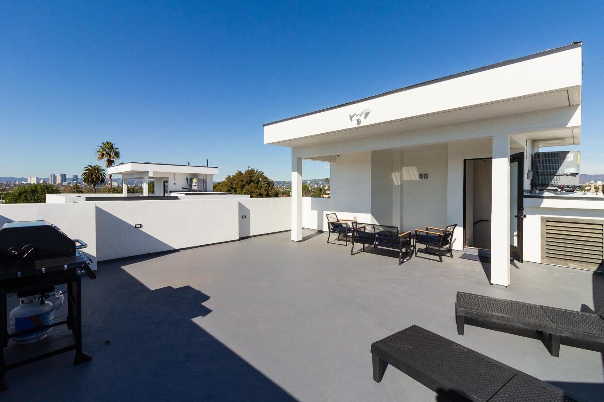 Brand New Modern 5 Bedroom House Pickfair Village Casa de férias Los Angeles