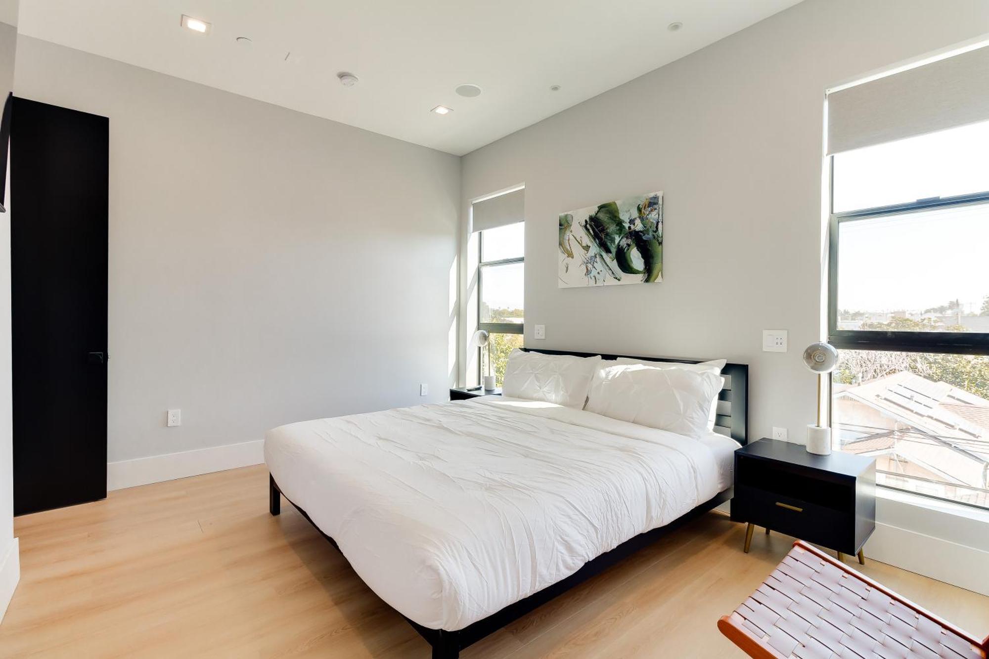 Brand New Modern 5 Bedroom House Pickfair Village *