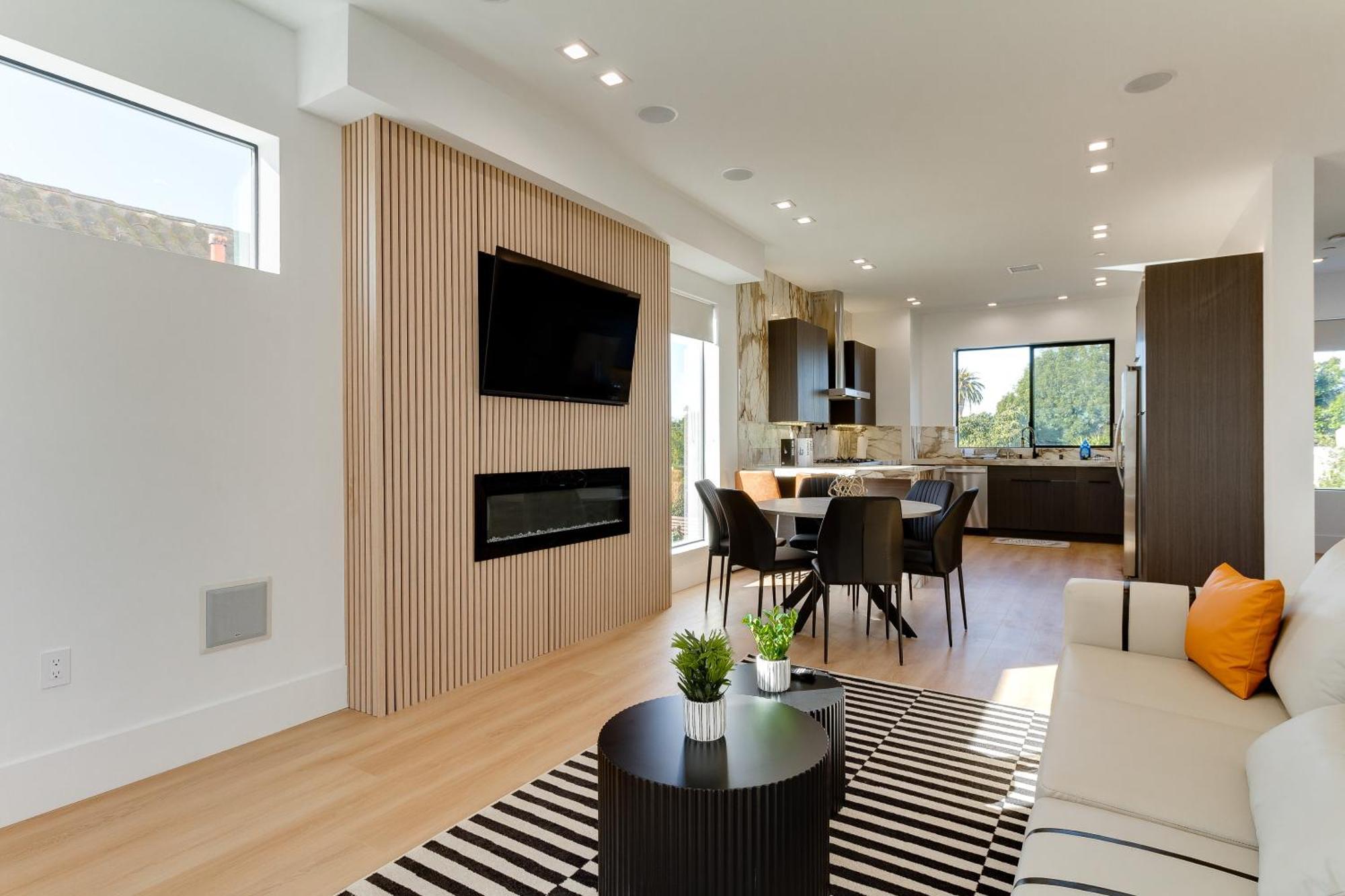 Holiday home Brand New Modern 4 Bedroom House Pickfair Village