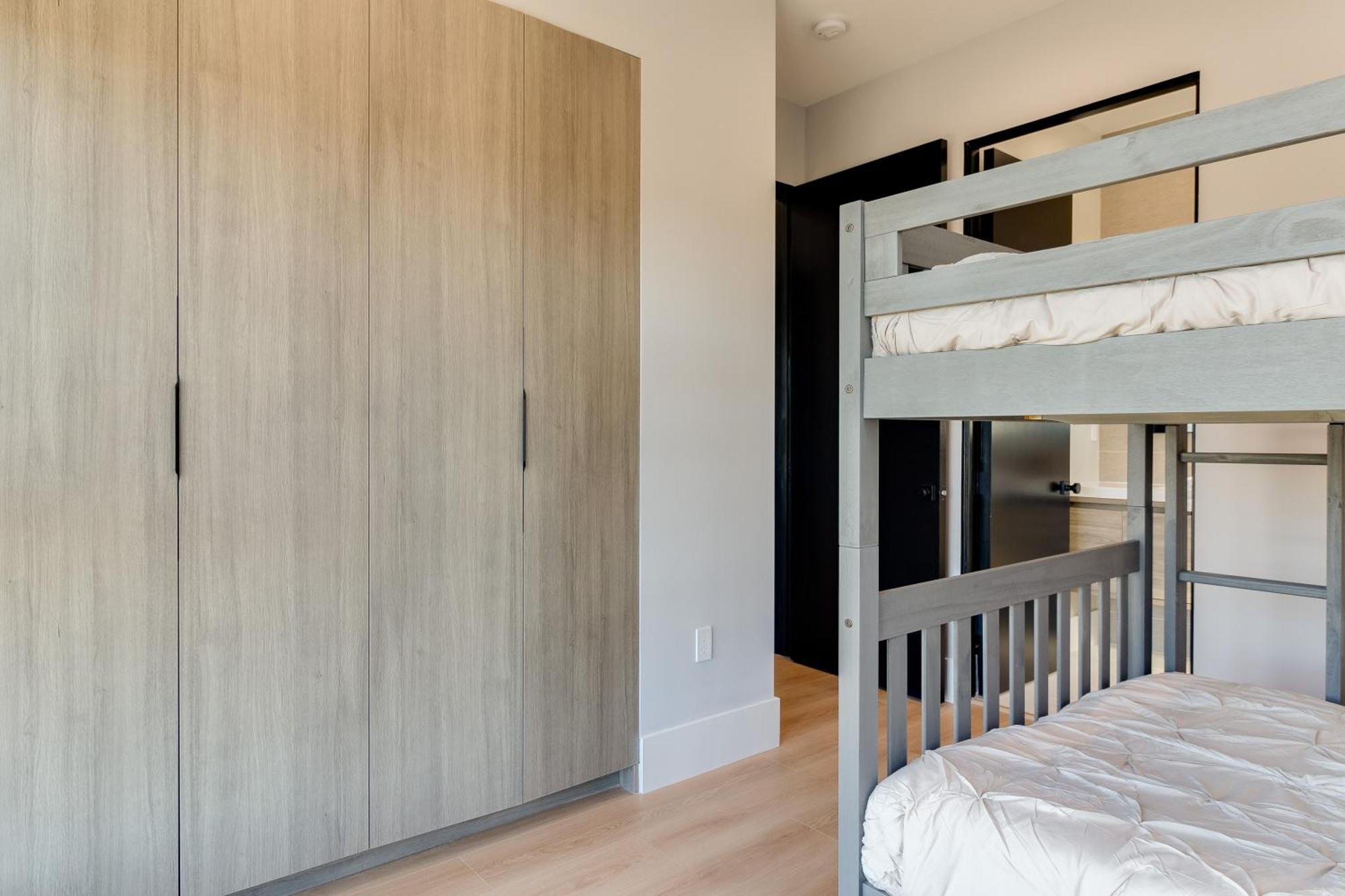 Holiday home Brand New Modern 4 Bedroom House Pickfair Village Los Angeles