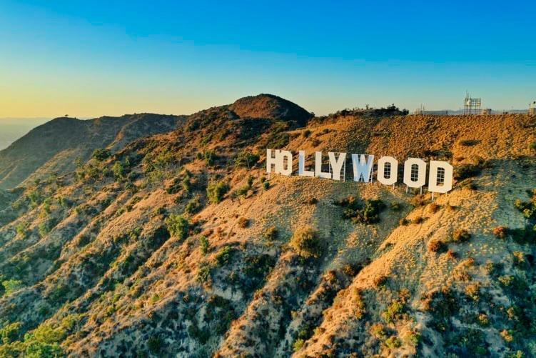 Amazing Large 2 Bedroom West Hollywood *