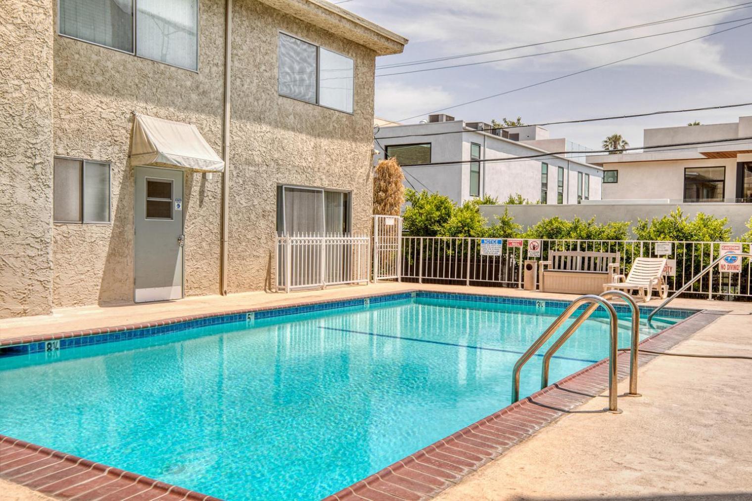 Blueground Fairfax Pool Nr Mall Dining Lax-1185 *