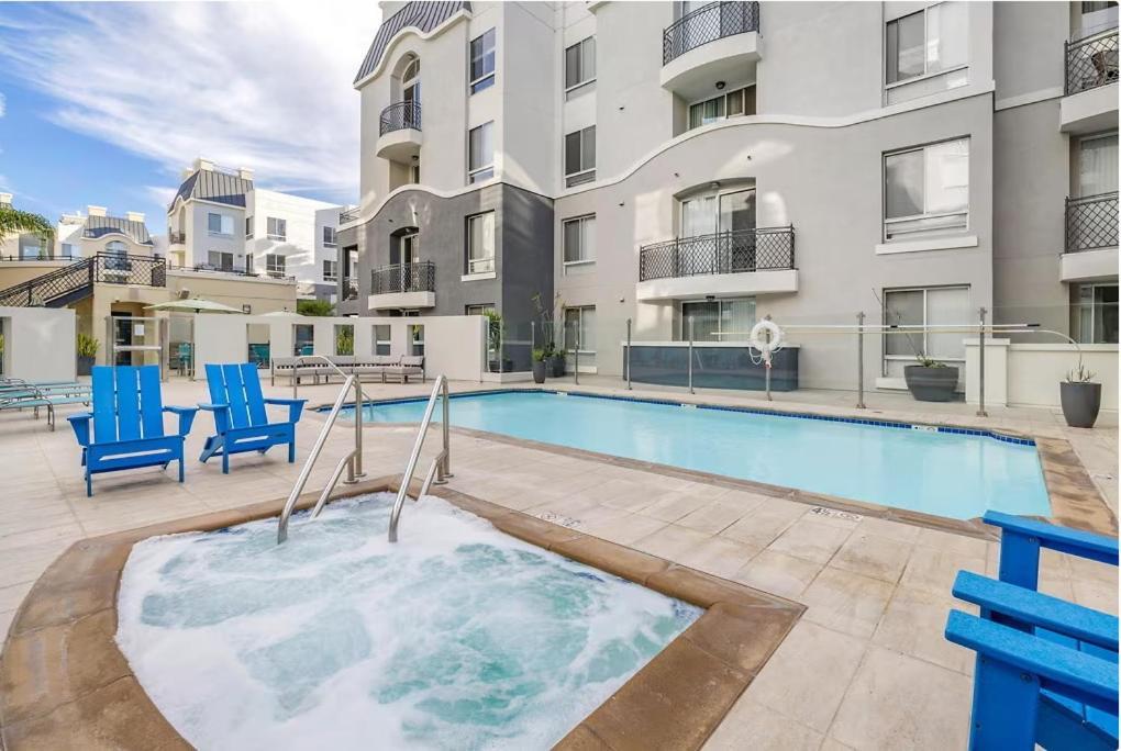 Homestay Queen Private In Shared Two Bedroom Marina Del Rey & Venice - Sleeps 2 Los Angeles