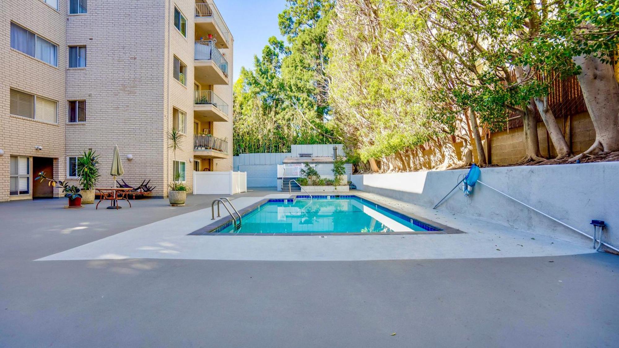 Apartment Amazing Large 2 Bedroom West Hollywood