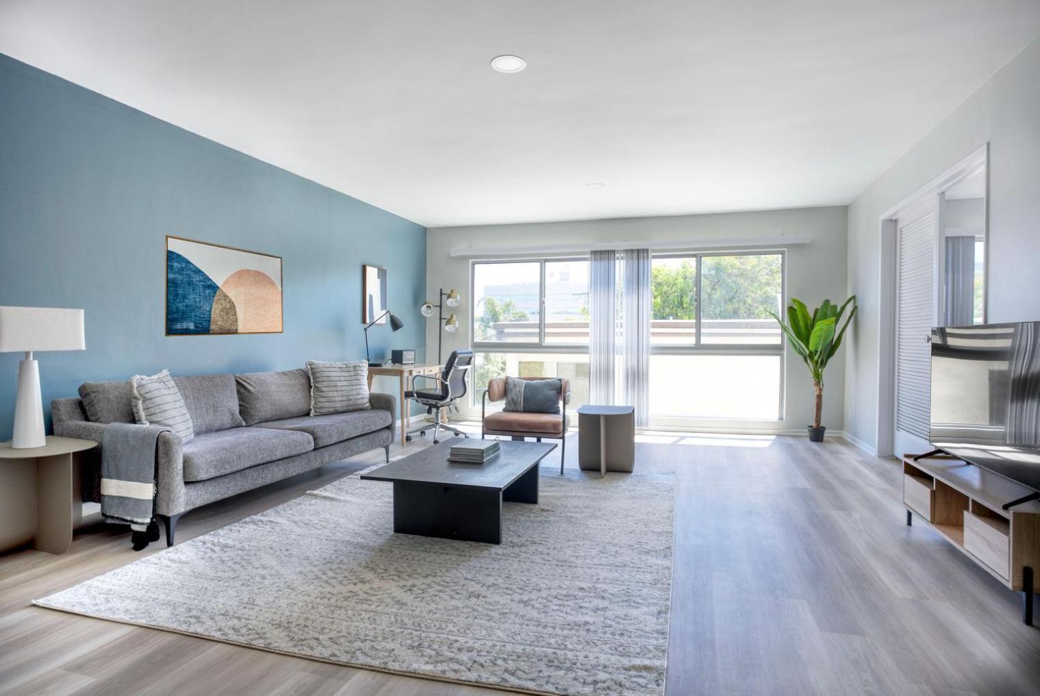 Beverly Hills 2br W Pool Nr Shops Groceries Lax-1131 *