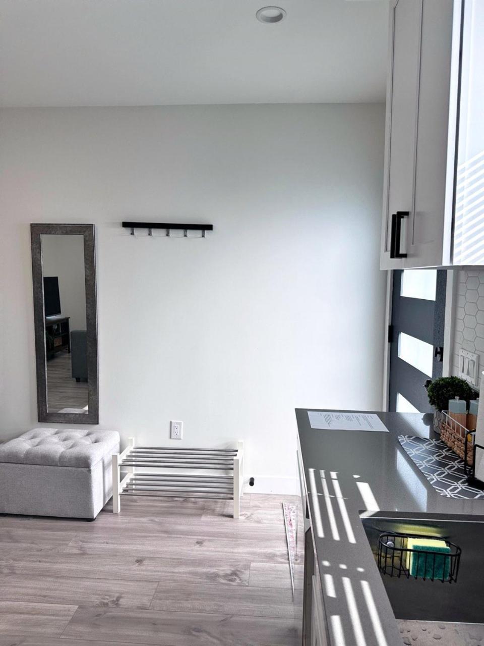 New Built House In Los Angeles And Hottube! Casa de férias