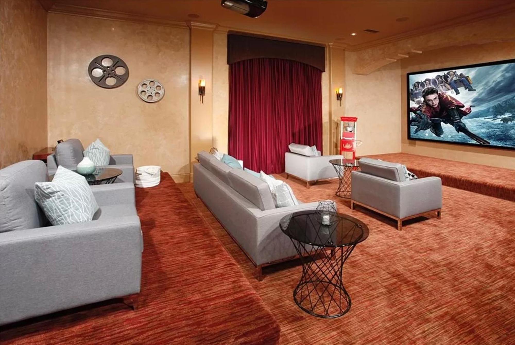 Majestic 6br Mediterranean Mansion With Valley Views & Movie Theater Villa