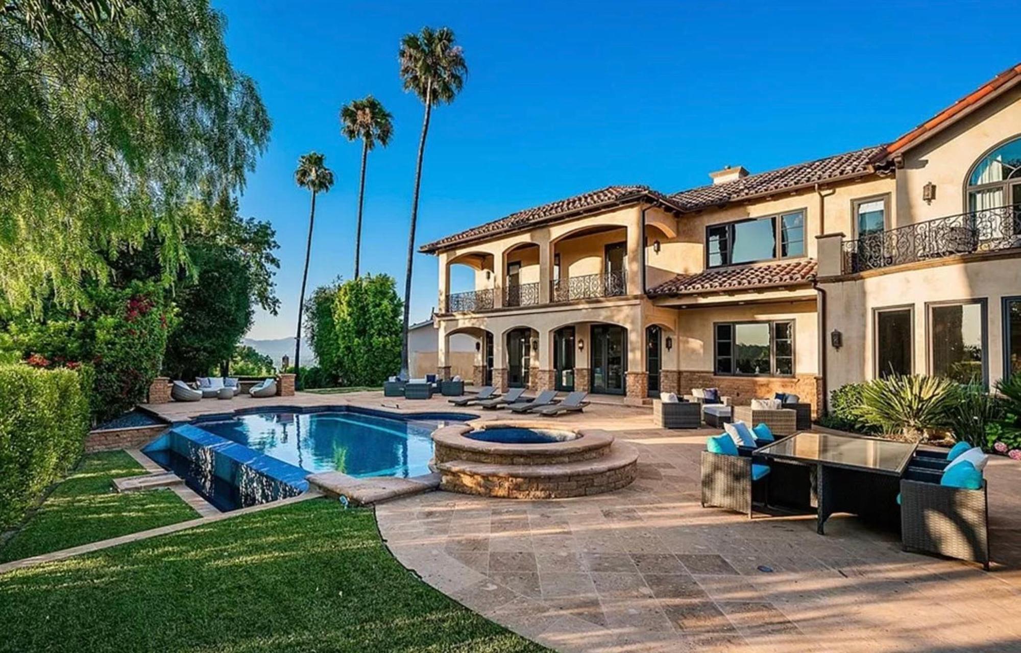 Majestic 6br Mediterranean Mansion With Valley Views & Movie Theater * Los Angeles