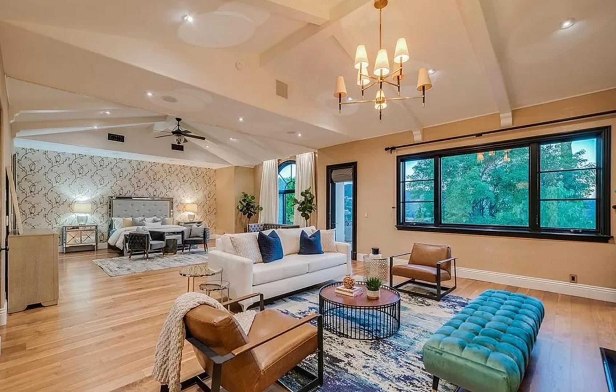 Villa Majestic 6br Mediterranean Mansion With Valley Views & Movie Theater Los Angeles