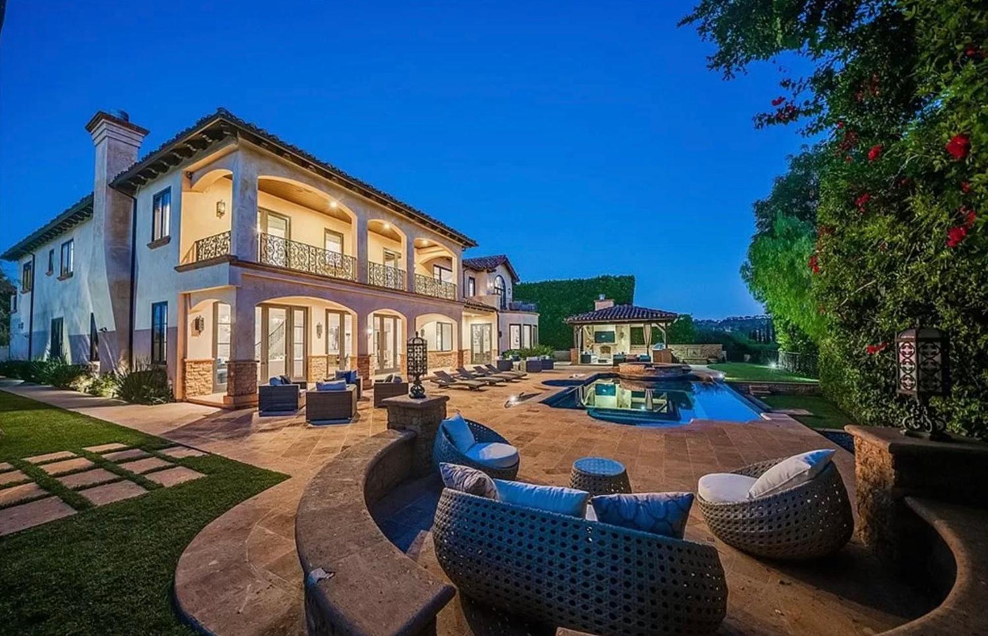 Majestic 6br Mediterranean Mansion With Valley Views & Movie Theater Villa *
