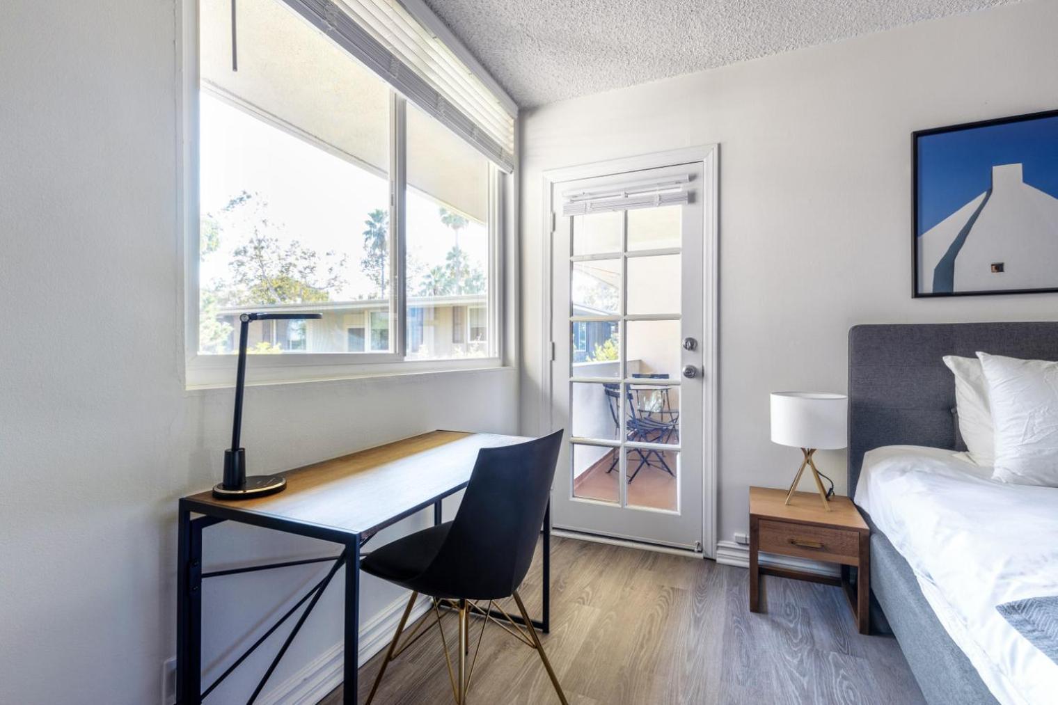Brentwood 1br W Pool Gym Nr Restaurants Lax-341 * Los Angeles