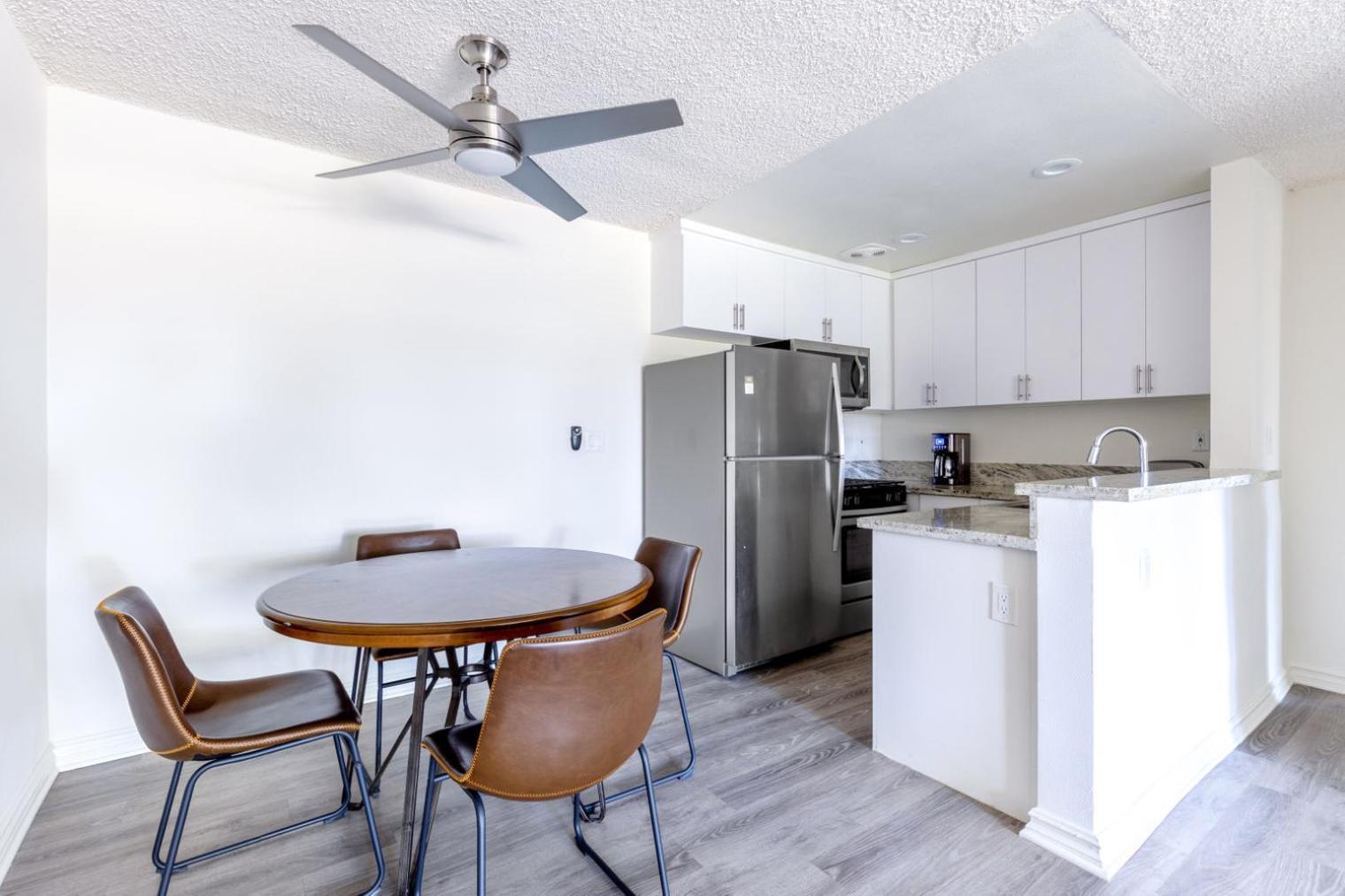 Brentwood 1br W Pool Gym Nr Restaurants Lax-341 * Los Angeles