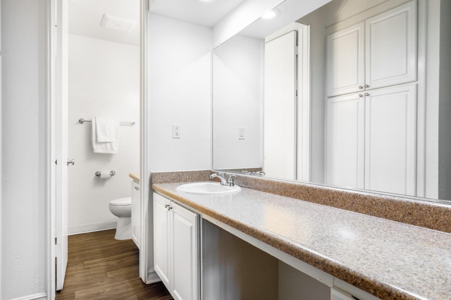 Apartment Culver 2br W Gym Pool Nr Shops Lax-328 Los Angeles
