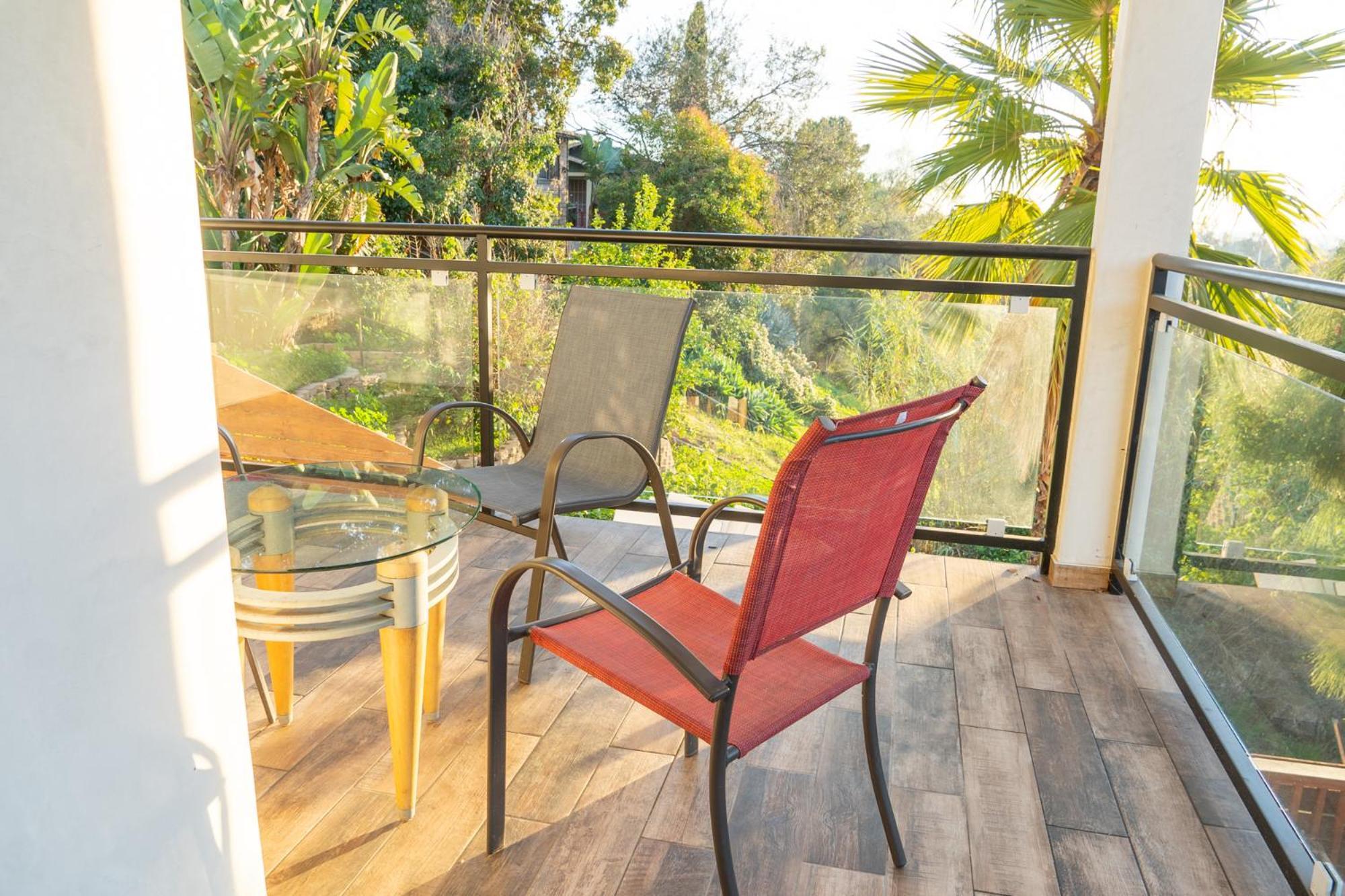 Apartment Beautiful Hillside Los Angeles