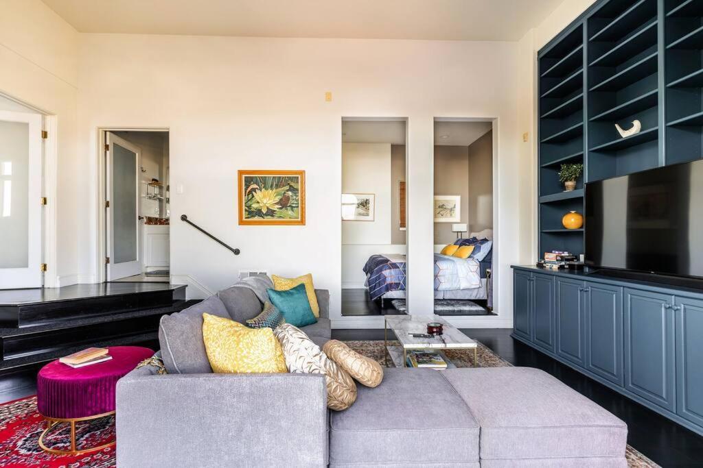 Epic Views! Hollywood Hills Skyvilla: Crow's Nest