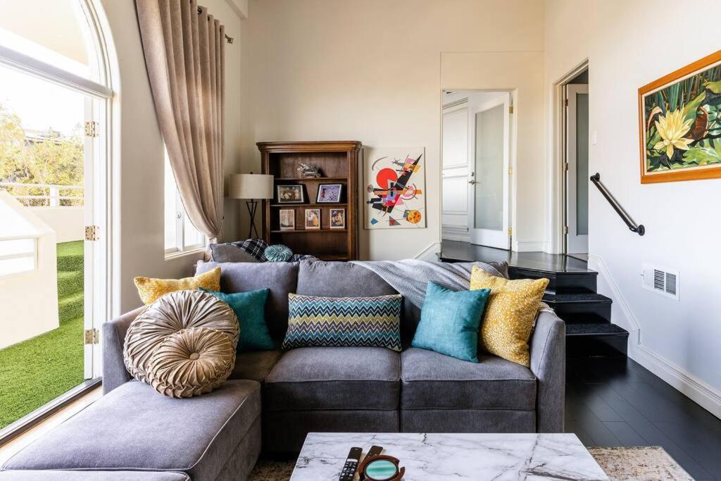 Epic Views! Hollywood Hills Skyvilla: Crow's Nest