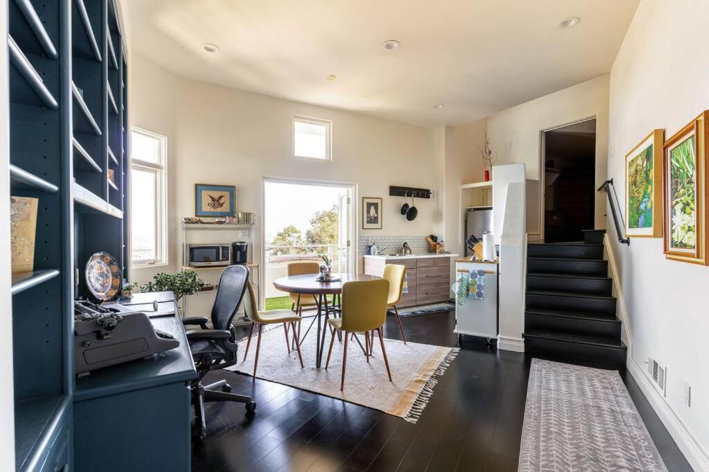 Epic Views! Hollywood Hills Skyvilla: Crow's Nest * Los Angeles