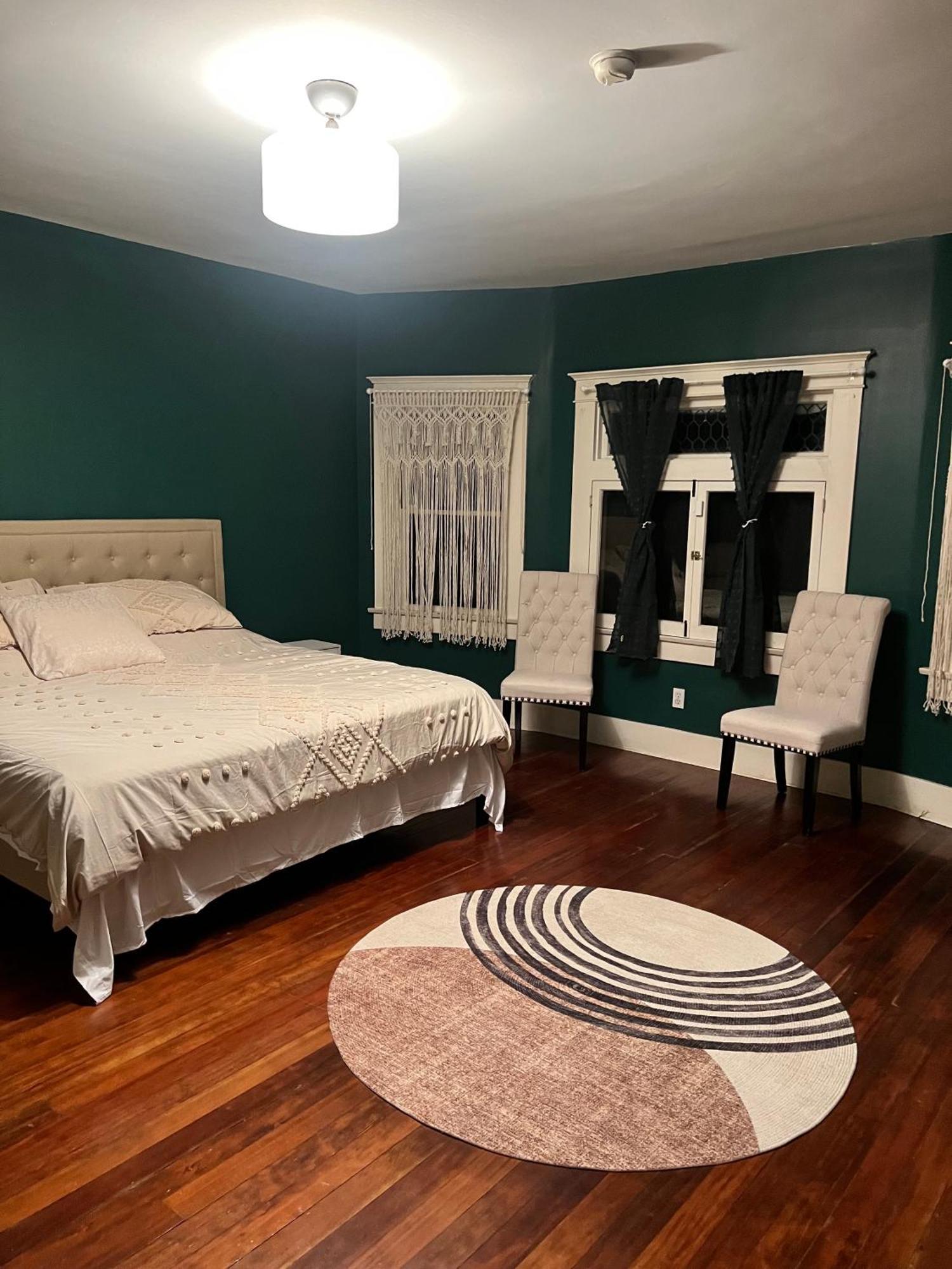 Historical Retreat * Los Angeles