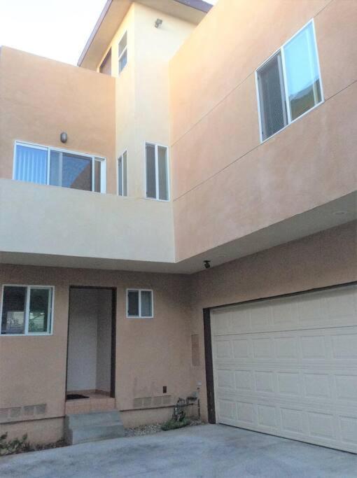Holiday home 4 Bedrooms & 2.5 Bathrooms In La