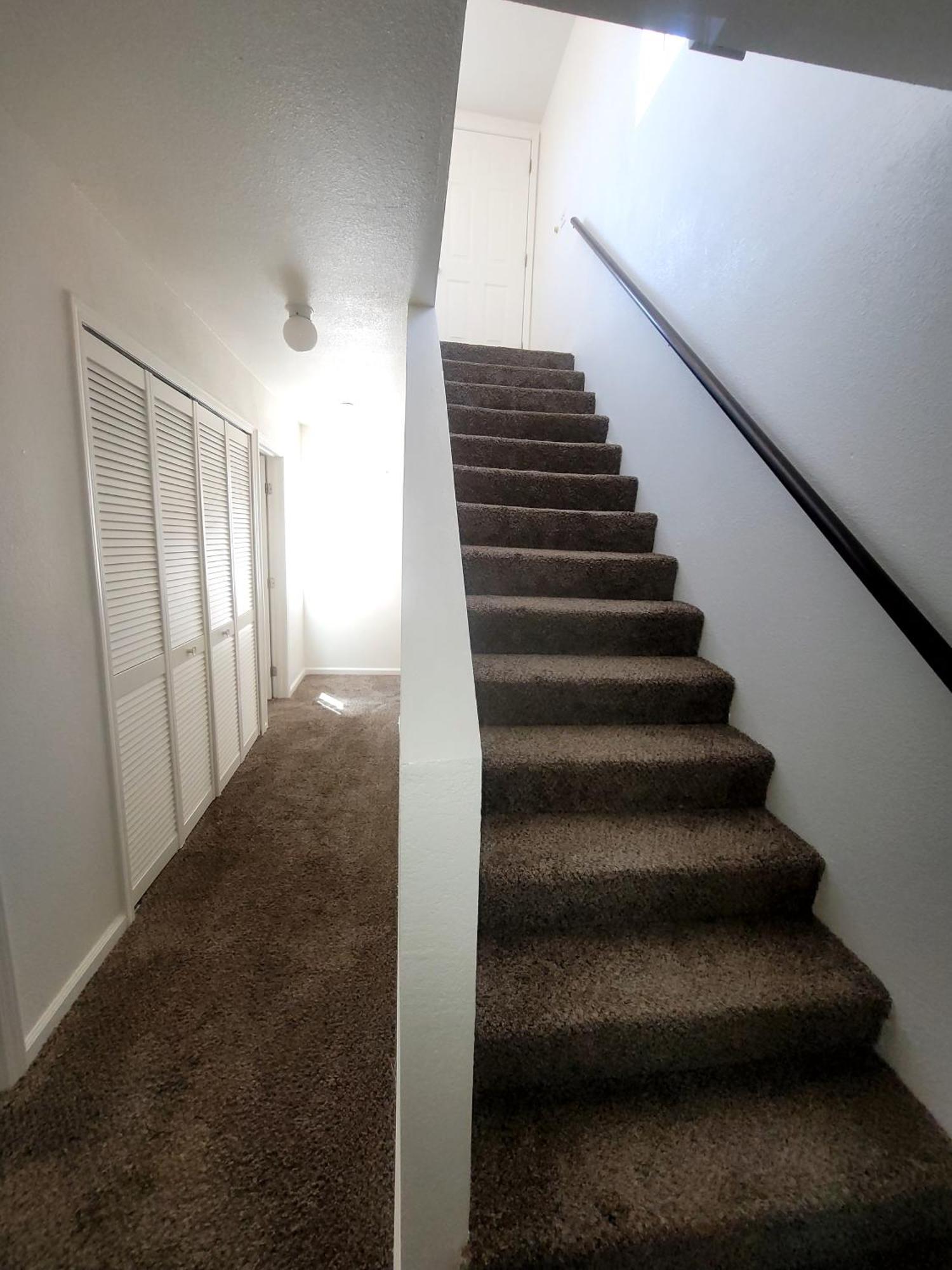 4 Bedrooms & 2.5 Bathrooms In La