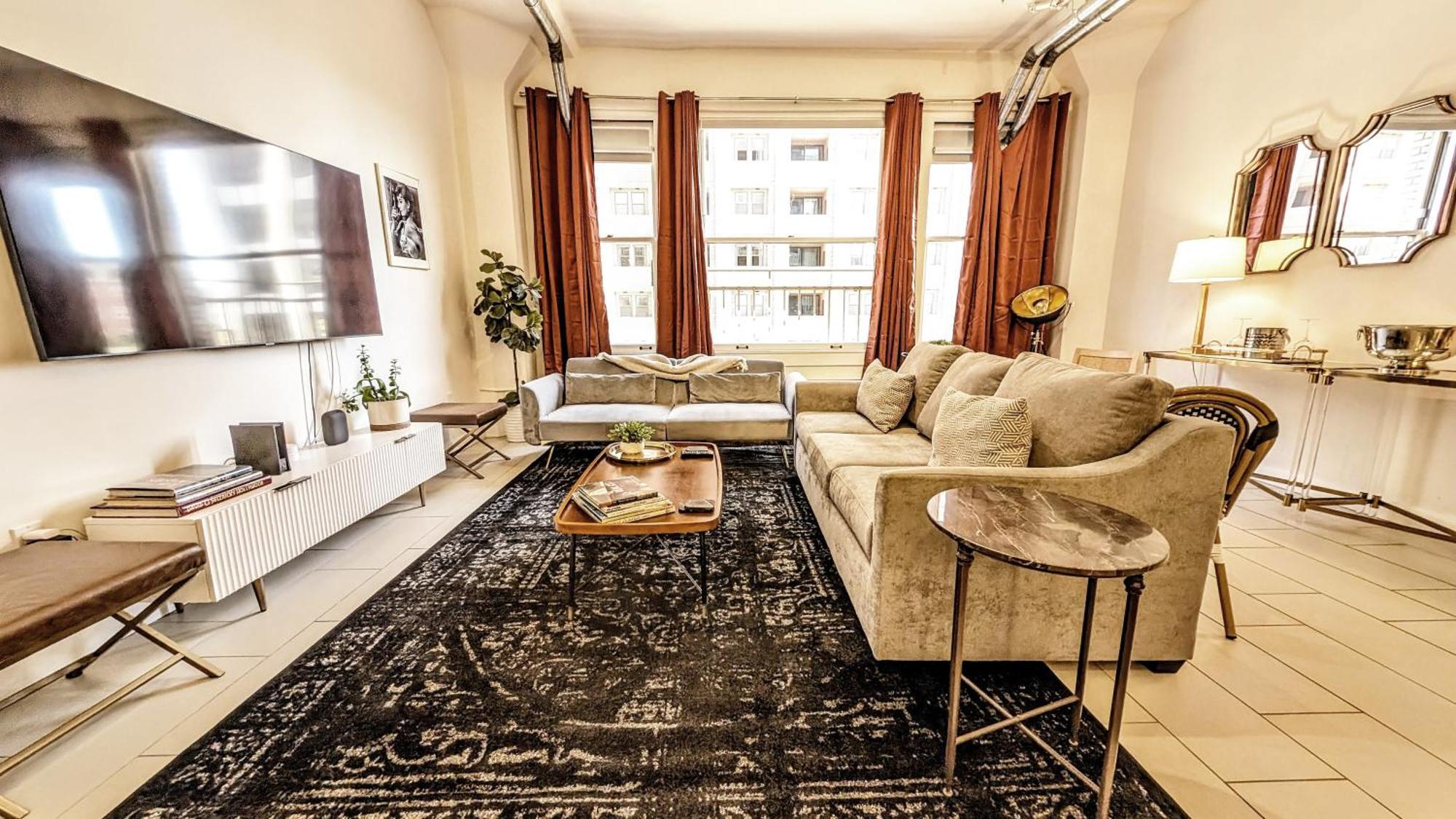 Apartamento Classic Angeles Elegance In Downtown, Sleeps 4, Free Parking And 360 Degree View Roof Pool! *