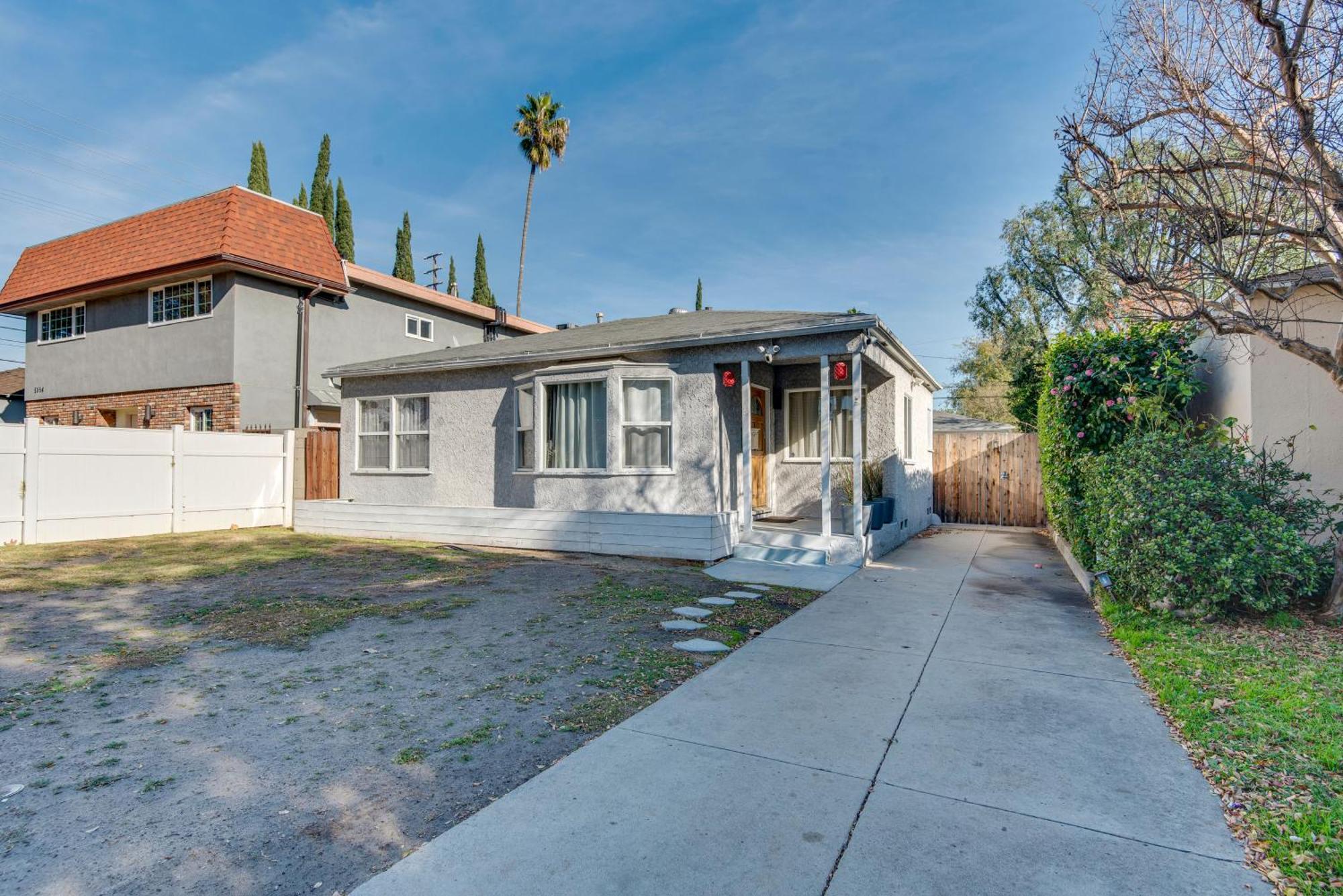 North Hollywood Getaway 14 Mi To Downtown! Holiday home *