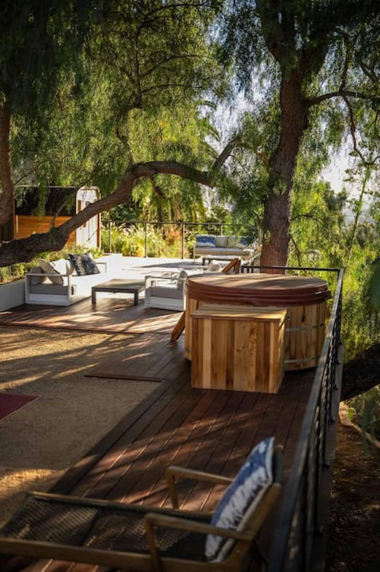 Skyline Serenity Lux Hilltop Retreat And Sauna